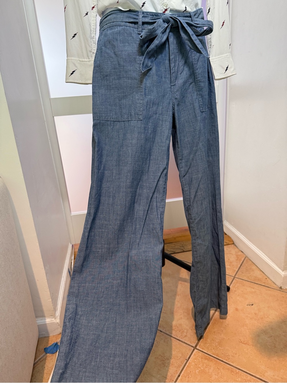 Banana Republic Chambray Wide Leg 100% Cotton Pants, size 6 - Picture 3 of 13